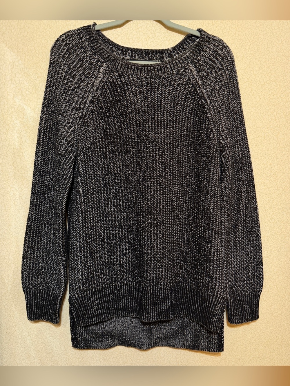 Ellen Tracy Black & Gray Marled Crewneck Sweater